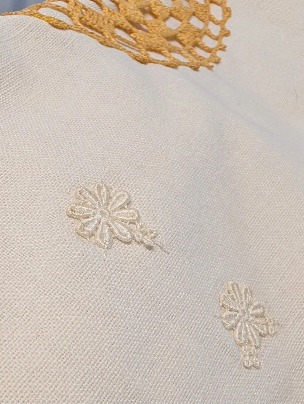1 of 1 POPOVER TOP made from vintage tablecloth S